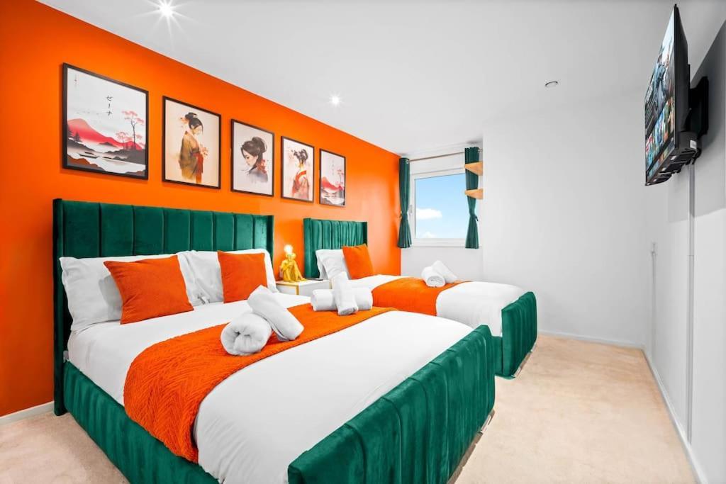 Top Floor City Centre Apartment - Sleeps 7 - 4 Beds - With Balcony And Parking - Smart Tv'S On Each Bedroom Wall - 5 Mins From Bullring, Selfridges, Moor Street Station - By Zena Stays Birmingham Exterior foto
